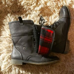 Gunmetal black, size 8, Justfab combat boots